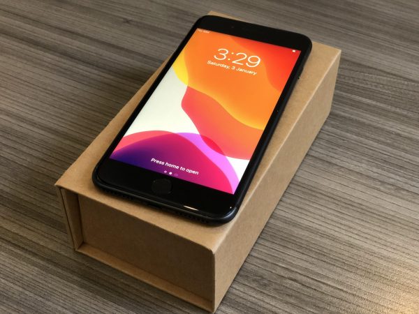 Tech Apple iPhone 8 Plus 256GB Space Grey Refurbished