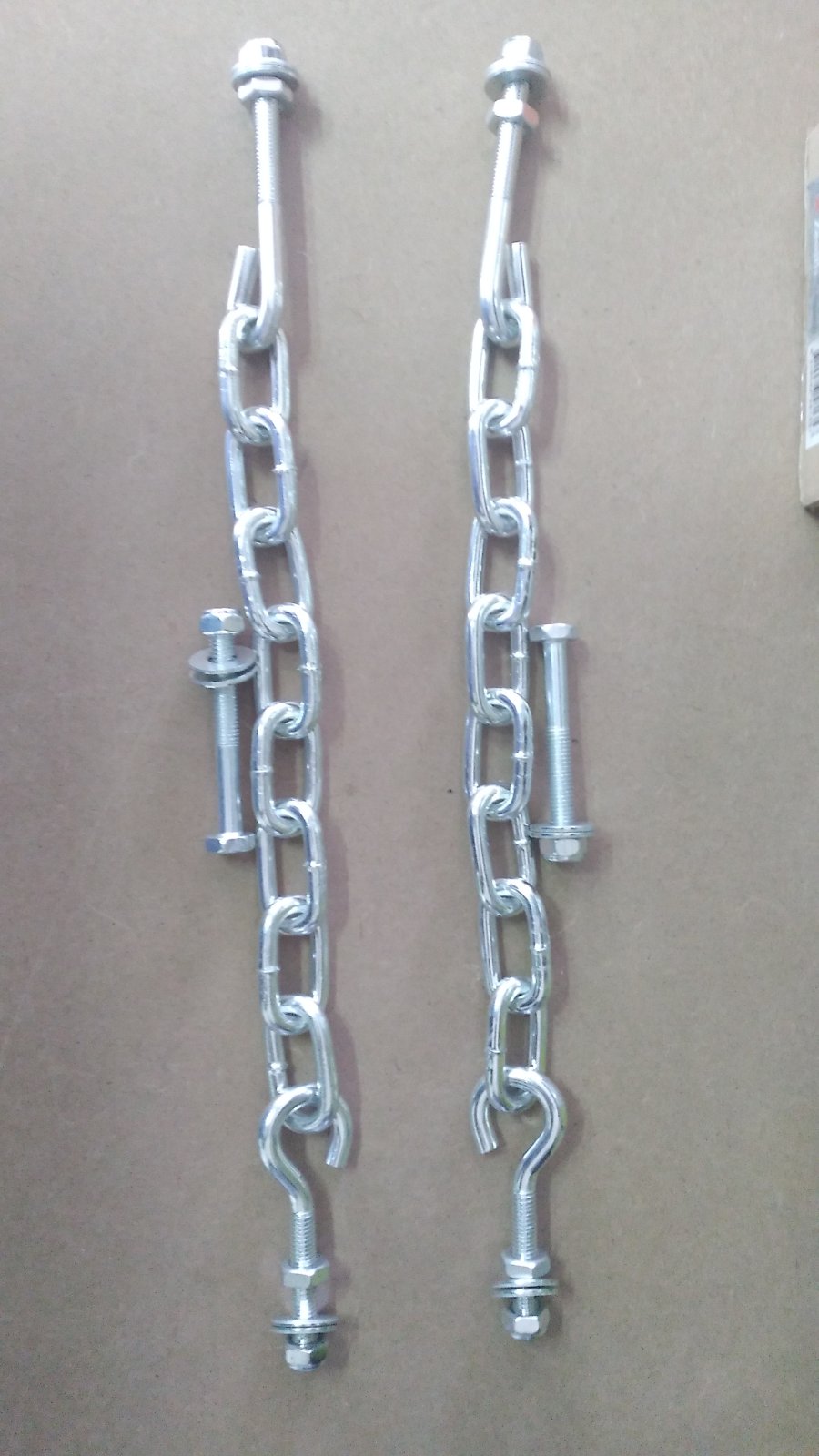 Fastenings - Hook Bolt Chain 2-pk