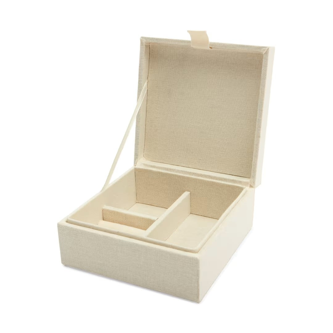 Palm Jewellery Box