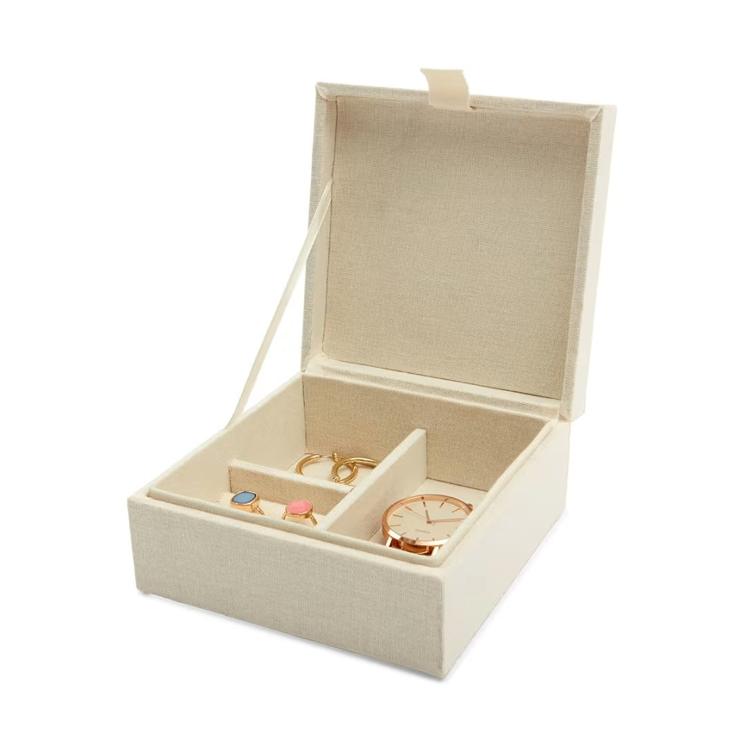 Palm Jewellery Box