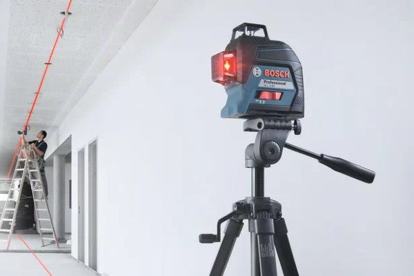 Bosch GLL 3-80 P + BT150 Tripod Professional Line Laser