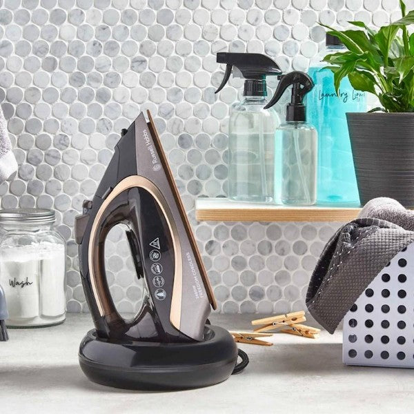 Laundry Russell Hobbs Cordless Iron