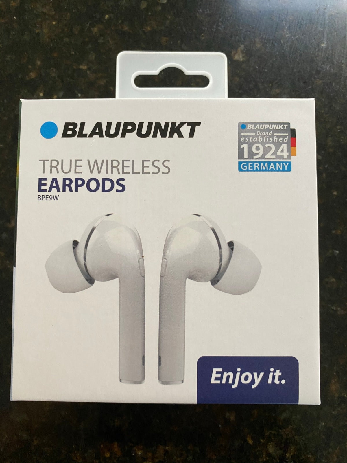 Blaupunkt V5.0 Bluetooth Wireless Earbuds (Case hold 3 charges) (6786749530264)